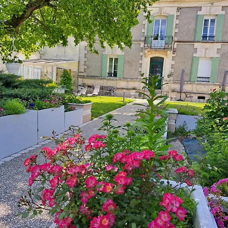 La Metairie Au Milieu Des Vignes Apartment Reaux Exterior photo