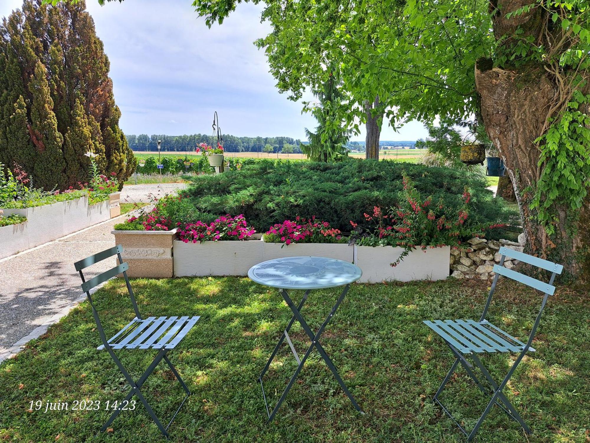 La Metairie Au Milieu Des Vignes Appartement *
