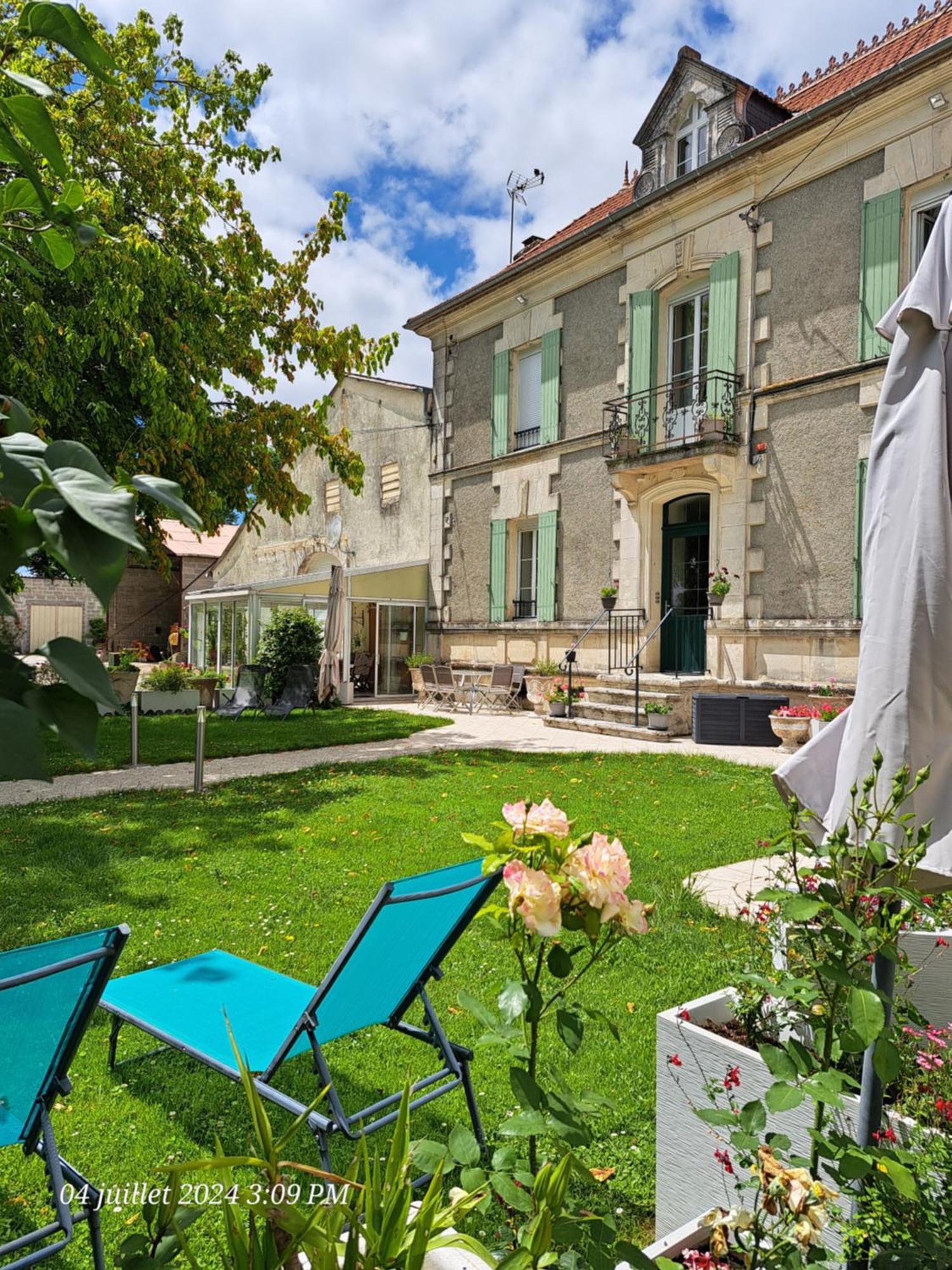 La Metairie Au Milieu Des Vignes Apartment Reaux